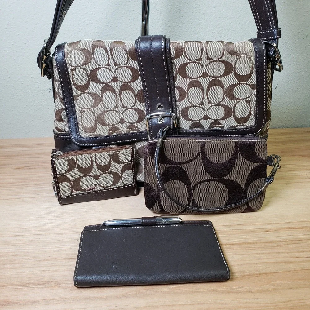 Y2K Coach Soho Bag 4PC Set Brown Signature C Logo Print Buckle‎ Shoulder Purse